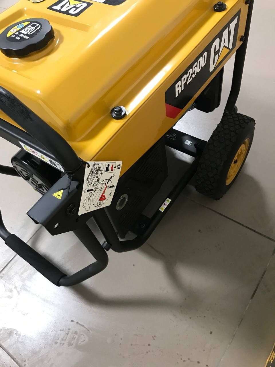 Продам генератор CAT RP 2500. 2,5 кВт