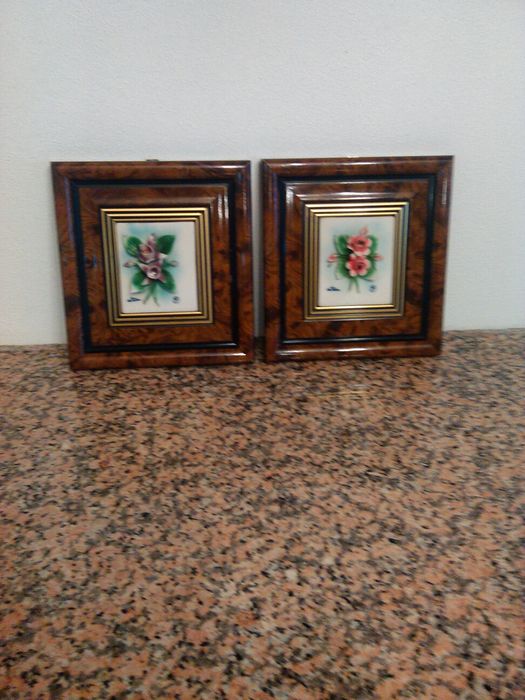 Quadros Italianos com flores em porcelana