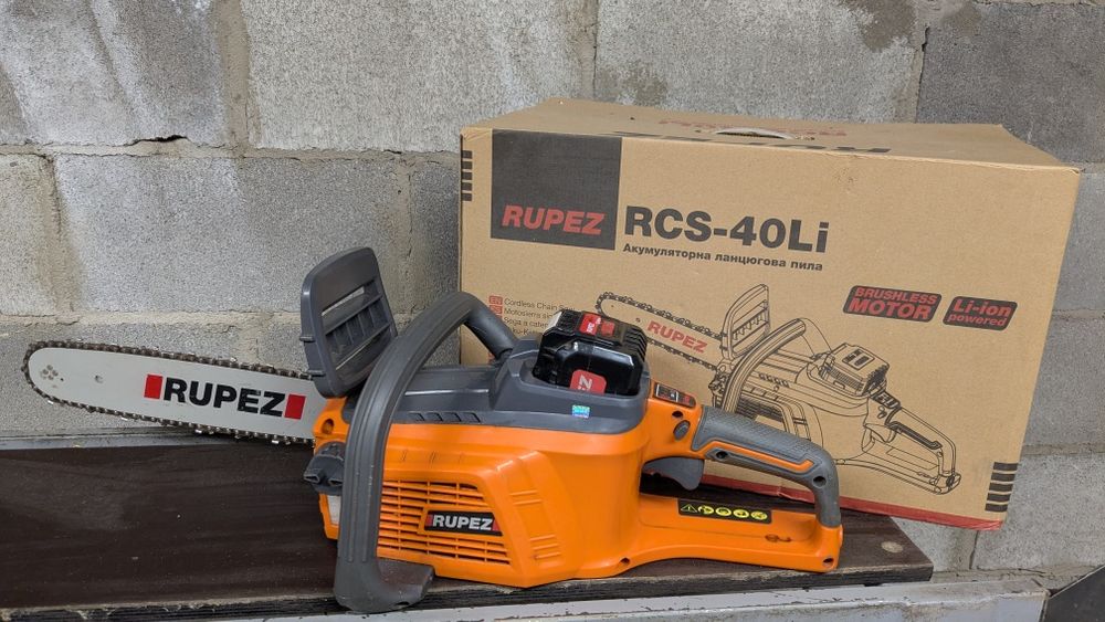 Акумуляторна ланцюгова пила Rupez RCS-40Li з АКБ і Зарядним пристроєм