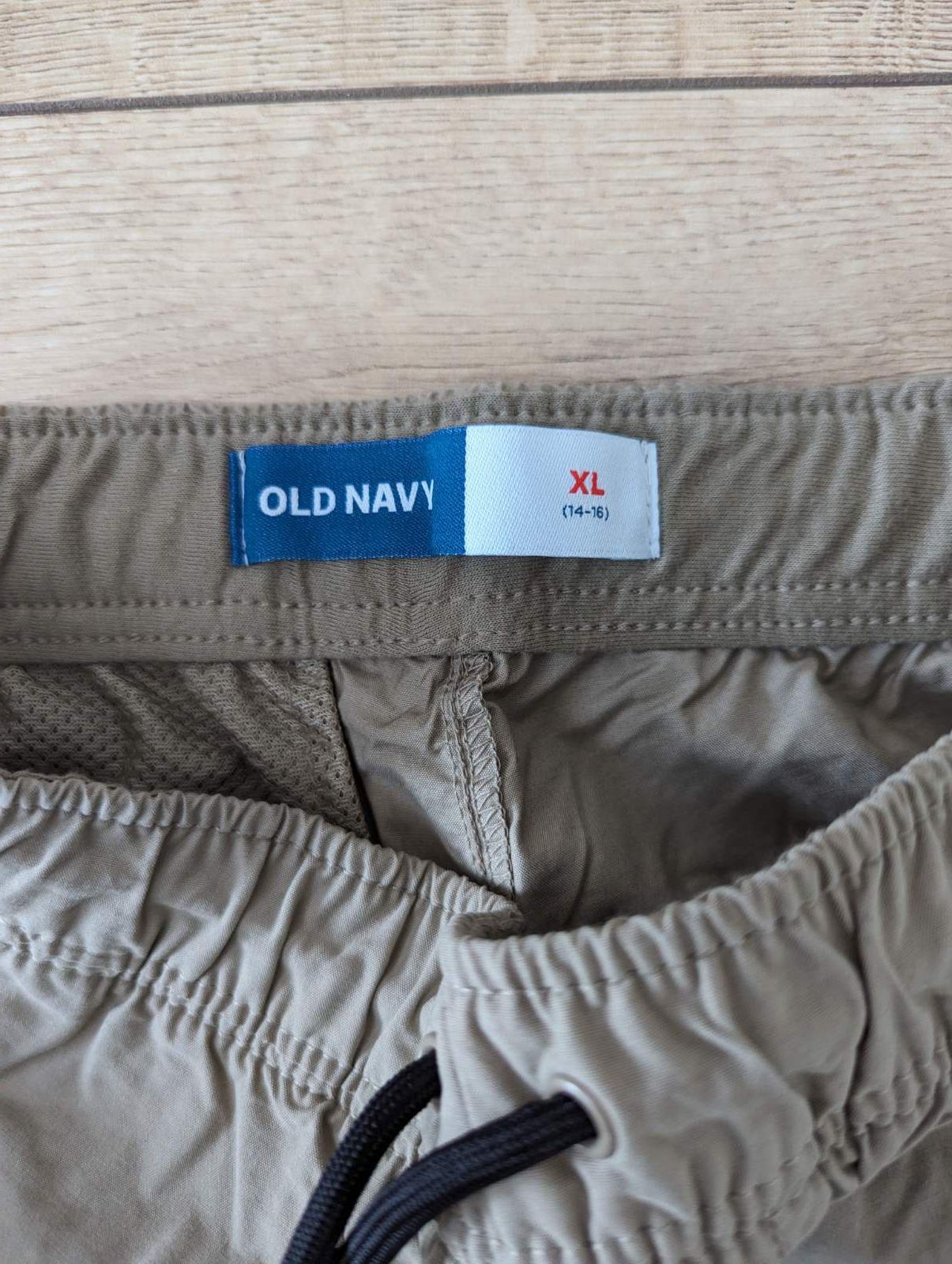 Шорты Old Navy 14-16 лет