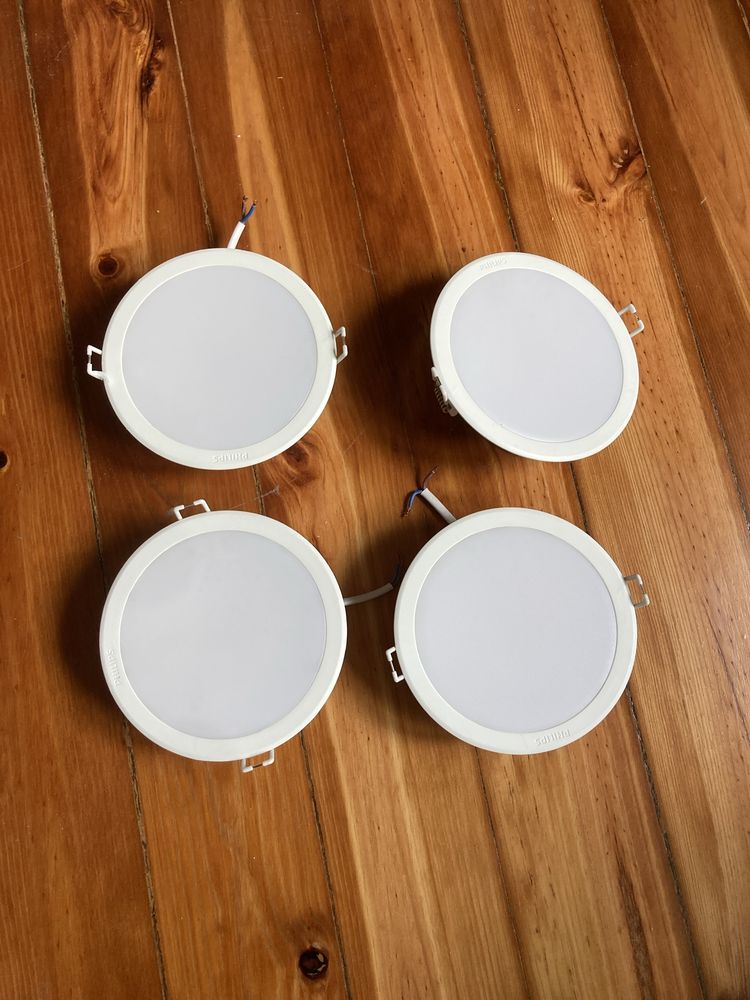 Focos luz embutir teto falso marca Philips - conjunto de 4
