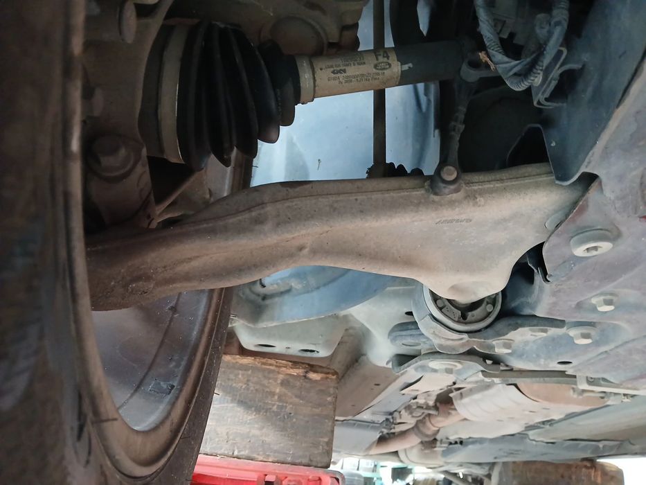 Braço de suspensão frente direito LAND ROVER Range Rover Evoque (L538)