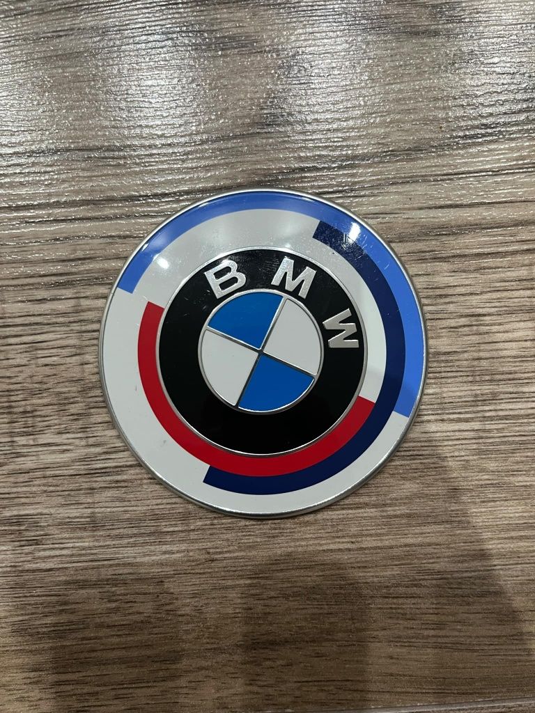 Emblemat znaczek bmw