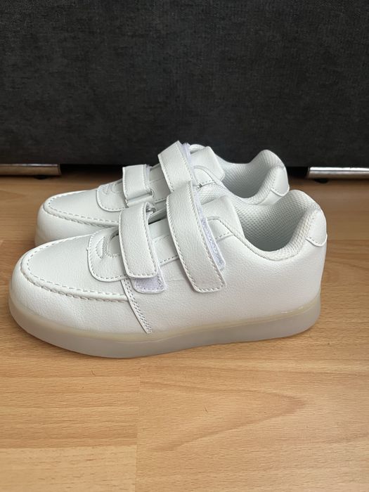 Nowe buty dziecięce świecące 31/32
