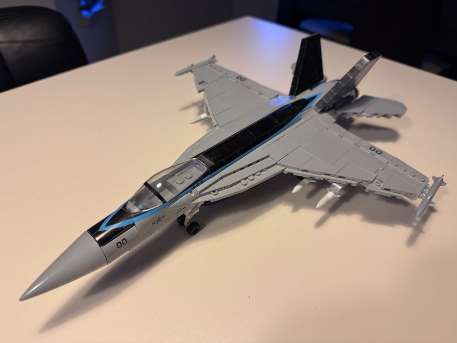 TOP GUN Maverick F/A-18E Super Hornet - klocki COBI 5805A