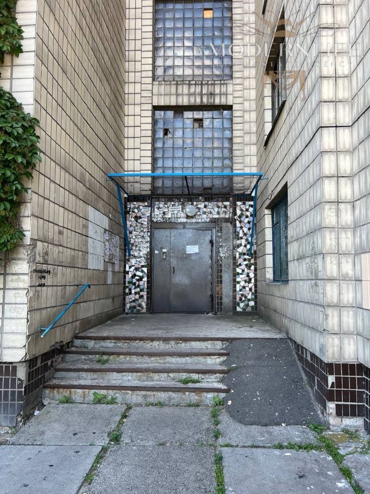 Продаж 1к квартири вул. Мілютенко 3