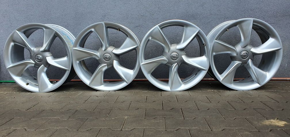 "19 5x115 Opel Astra Gtc Insignia B