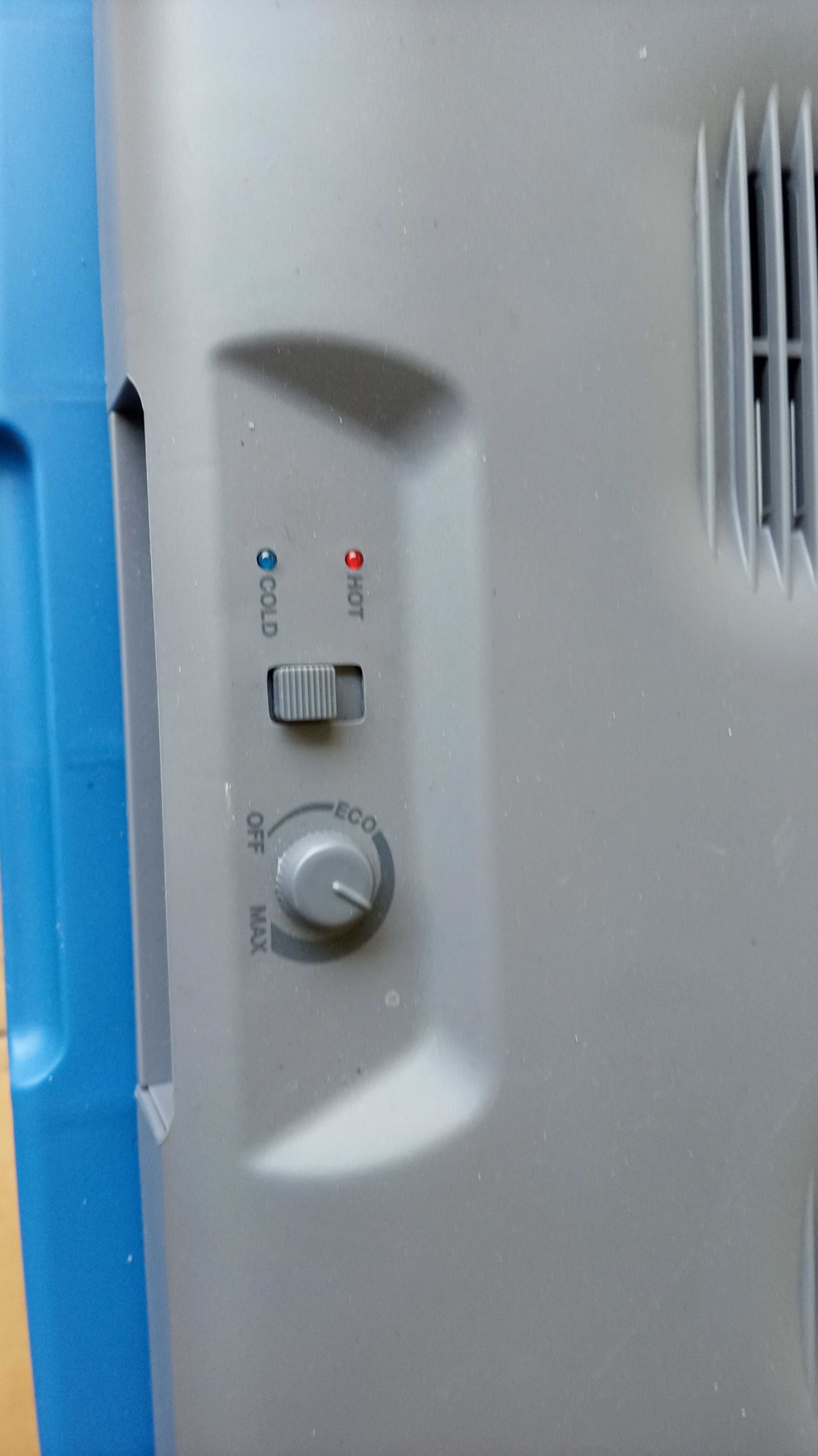 Lodowka 12 v i 220v sprawna nowa