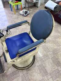 Cadeira de barbeiro antiga