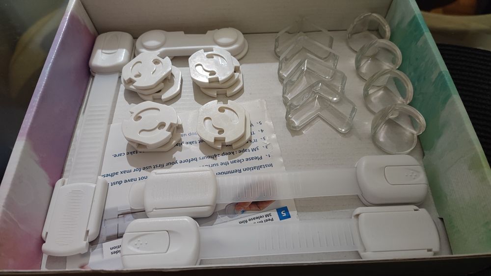 Bebé |Protetor de tomadas, Cantos e armário