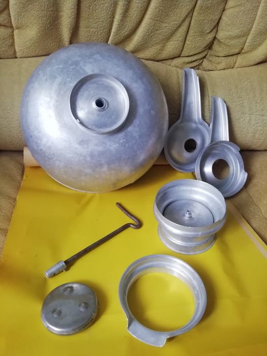 Запчасти на сепаратор молока, сливкоотделитель. ссср.