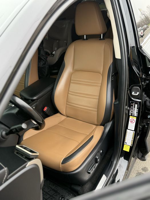 Автомобіль Lexus NX 200T