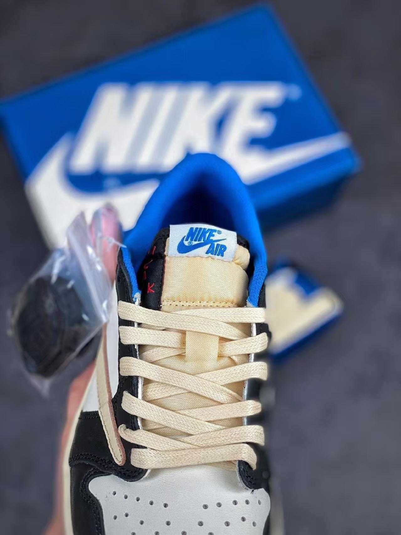 Jordan 1 Retro Low OG SP Fragment x Travis Scott R.39