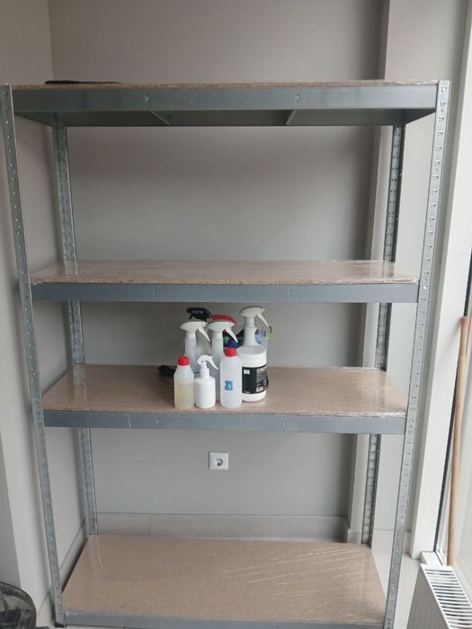 Металевий стелаж 0,8на0,8 1 штука