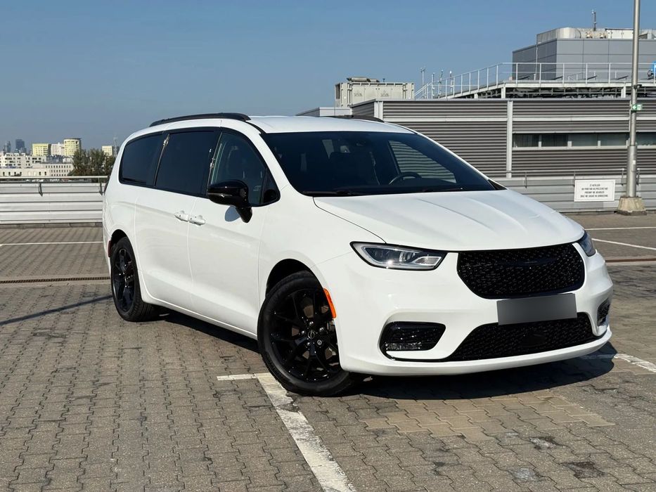 Chrysler Pacifica Chrysler Pacifica 2022 - LIFT, alu 20", FULL, W-wa, IDEALNA