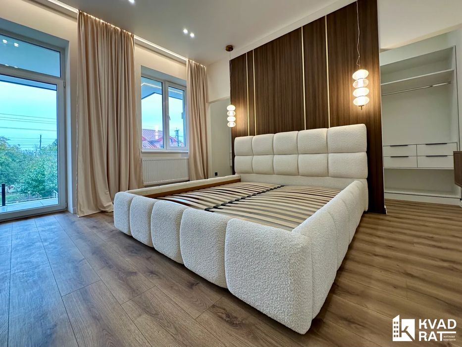 Стильний укомплектований будинок !