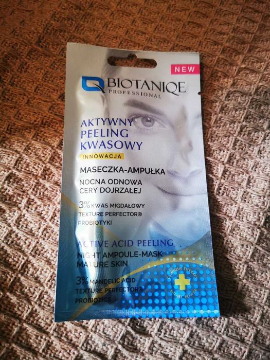 Biotaniqe Aktywny peeling kwasowy maseczka 10ml