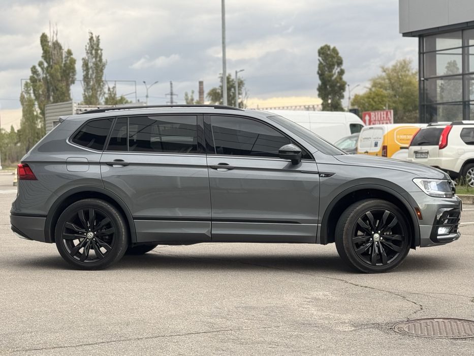 Volkswagen Tiguan R line