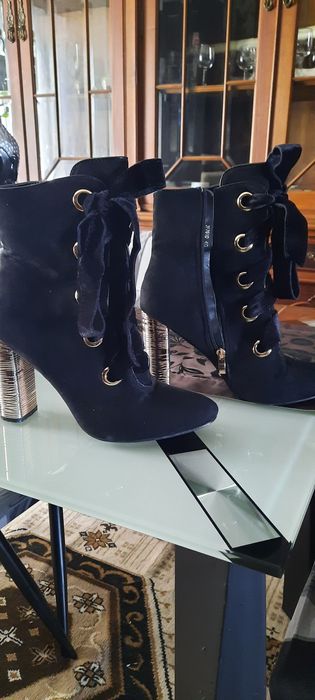 Calcado senhora em bom estado