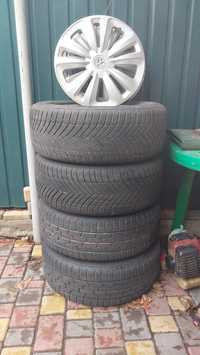 Зимова гума , диски , резина шкода супер б 215/55 R16 1100гр за колисо