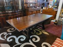 Mesa de sala em madeira - Extensível - muito bom estado geral