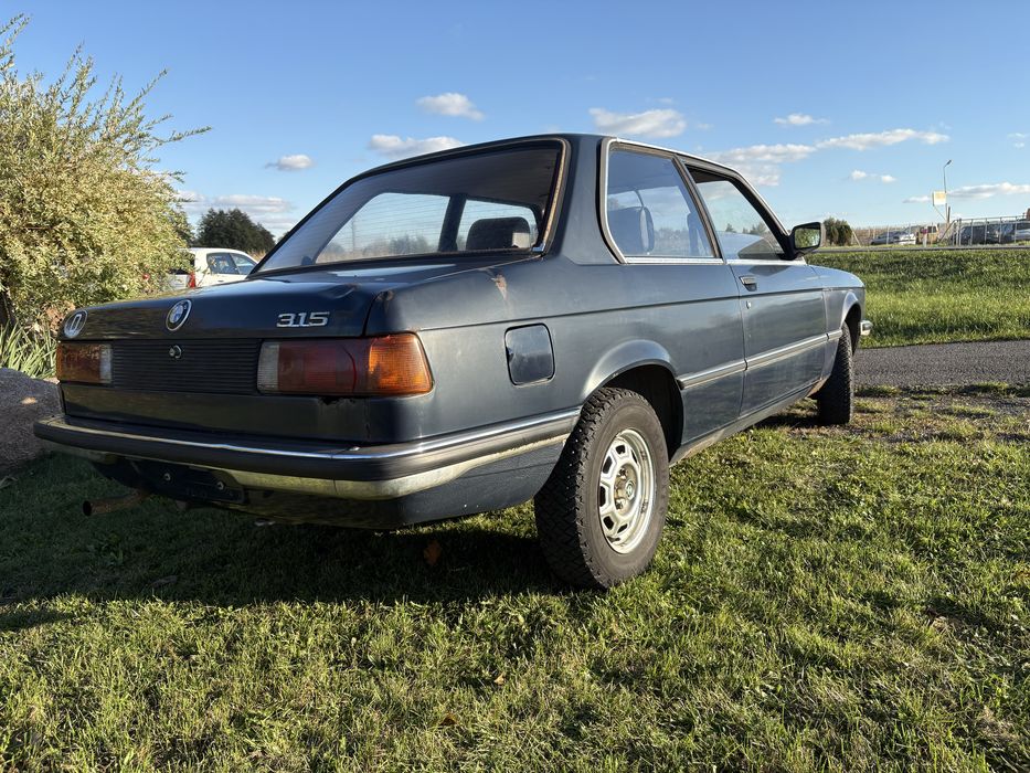 BMW E21 315 posiada książki serwisowe 1979rok