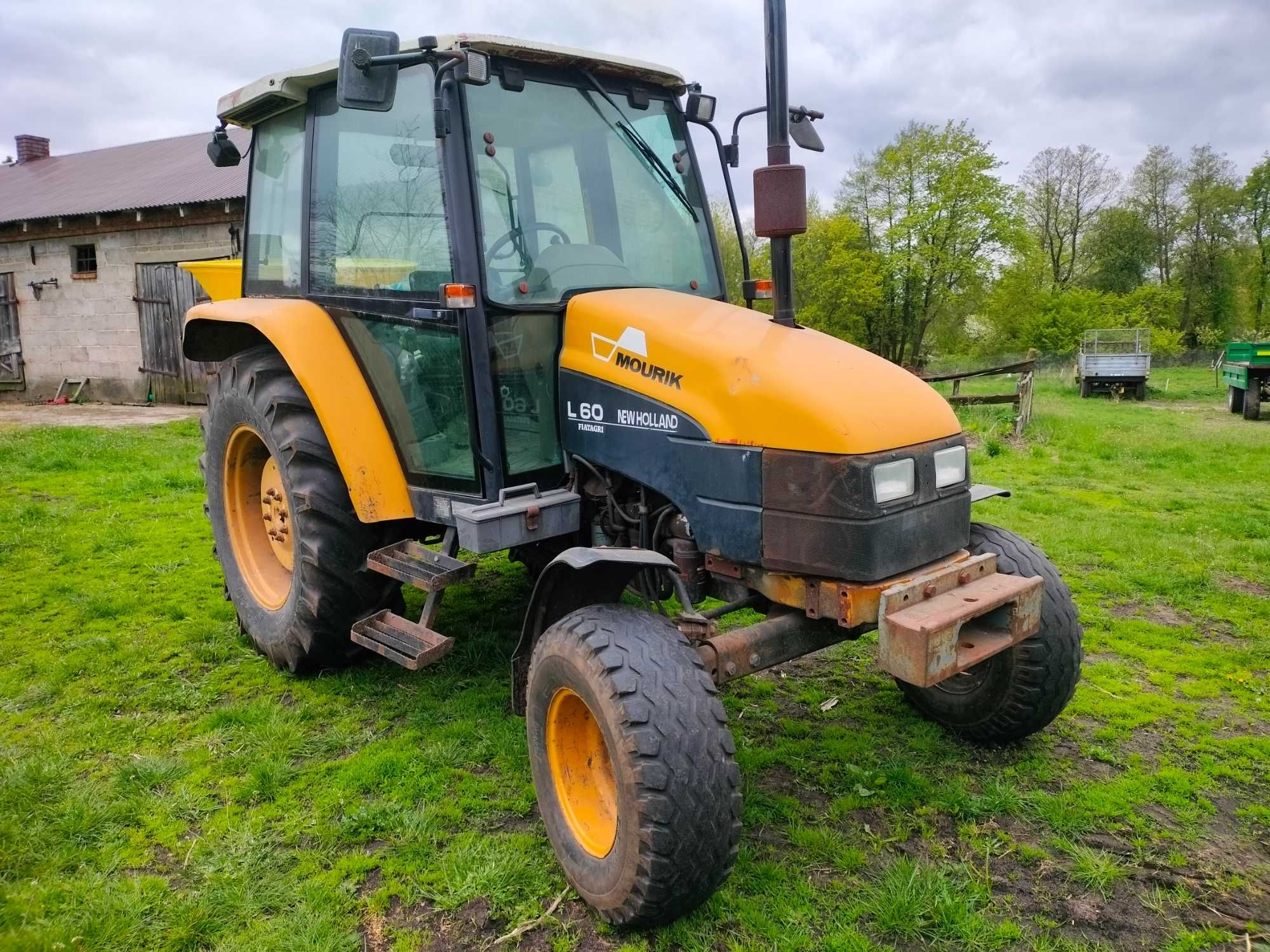 New holland L60 nie case