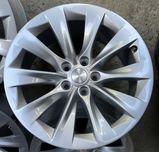 Диски Tesla Model S R 19 5 120