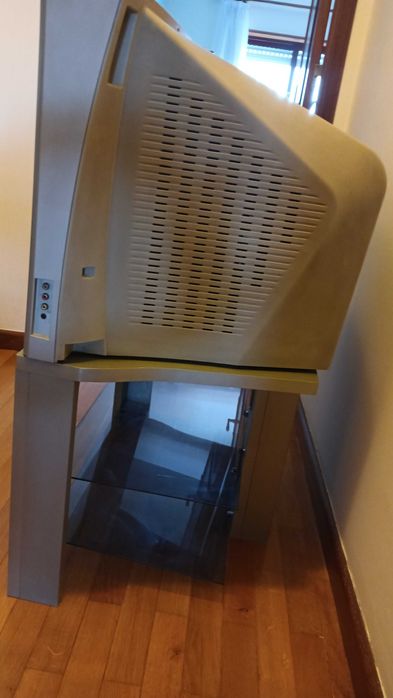 TV Eletronia  +  Móvel