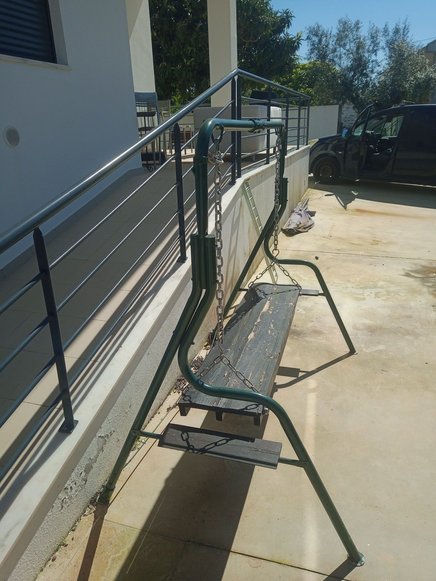 Banco de baloiço usado