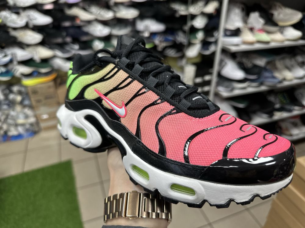 Кросівки Nike Air Max Pluse  TN ( РОЗМІР 38,5 та 39 )