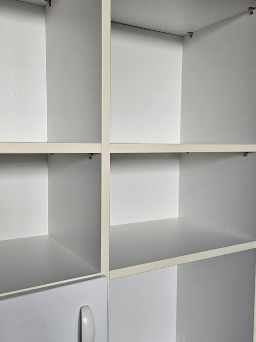 Komplet mebli do pokoju dziecięcego