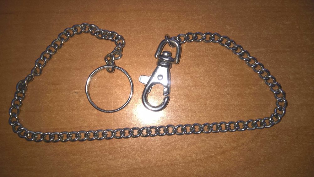 цепочка с карабином
