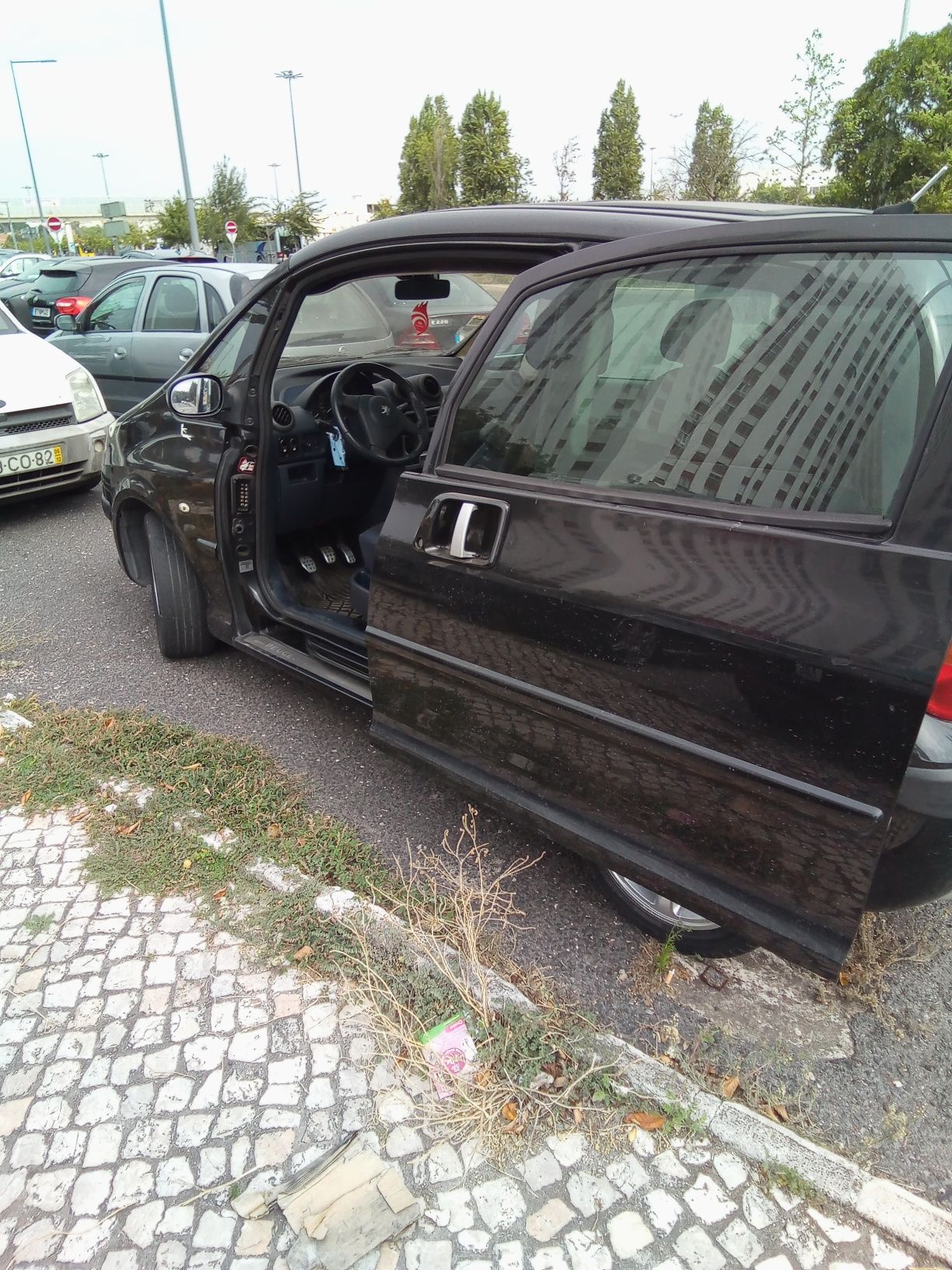 Peugeot 1007- 1.4 HDI Panorâmico