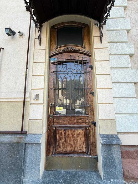 Продаю 3 кім. квартира в Австрійському Люксі з ремонтом та меблями