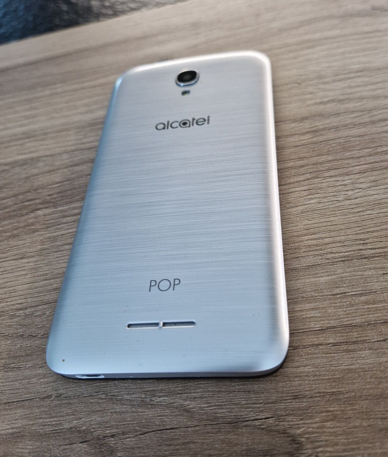 Alcatel Pop 4 (5051X) smartphone android