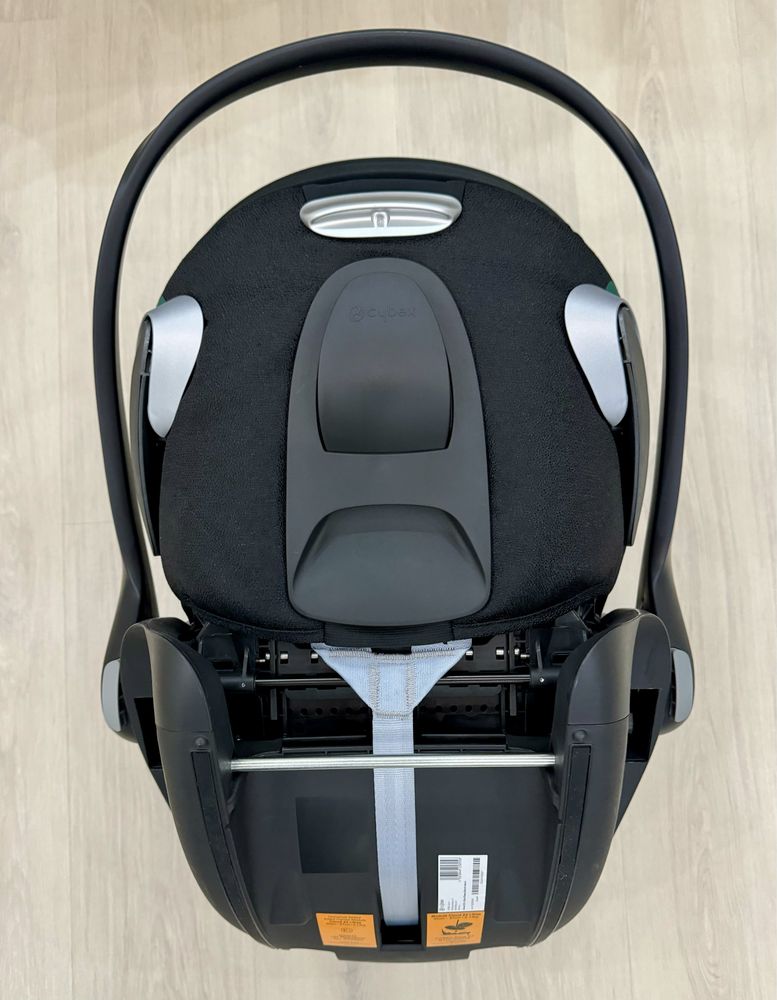 Автокрісло Cybex Cloud Z2 i-Size Deep Black