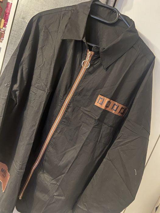 Czarna koszula na suwak