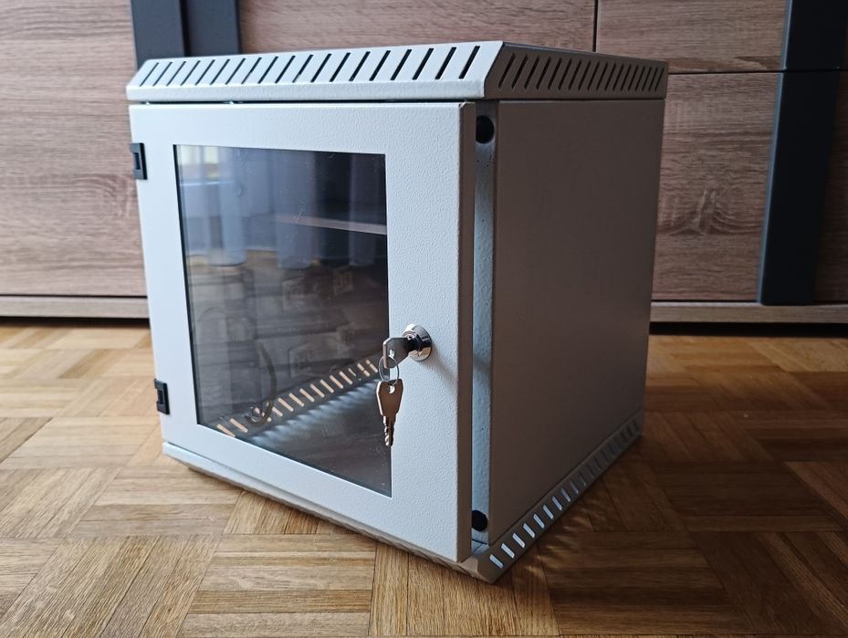 Szafa rack 6U 10" szara montażowa elektryczna sieciowa zamykana