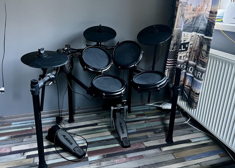 Alesis nitro mesh kit