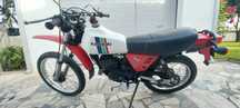 Mota Kawasaki KE125 de 1982