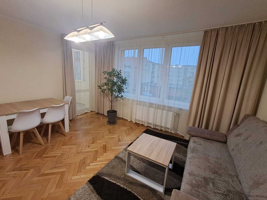 Oława -Rynek mieszkanie na wynajem 2 pok.2piętro 49,4m2 plus balkon