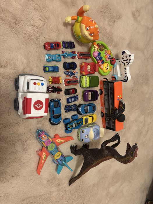 Машинки, динозаври лот