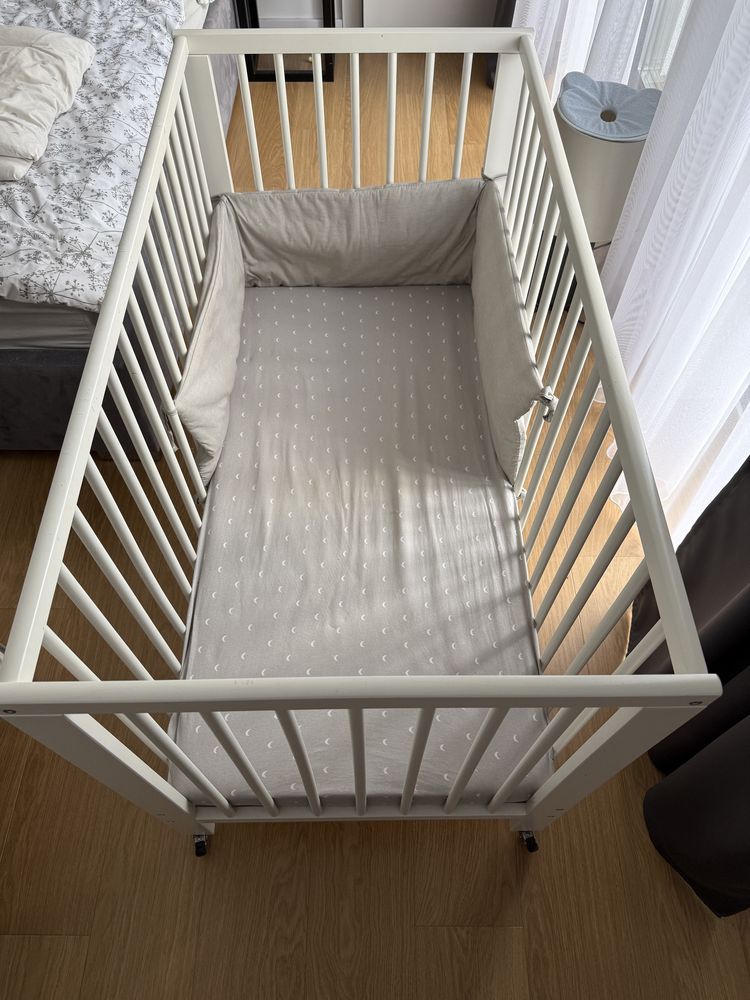Łóżeczko dziecięce 120x60 Ikea bardzo dobry stan z materacem