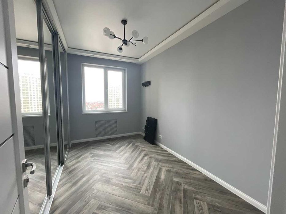 Продам красиву  квартиру терміново