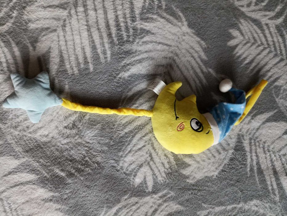 księżyc grający do usypiania