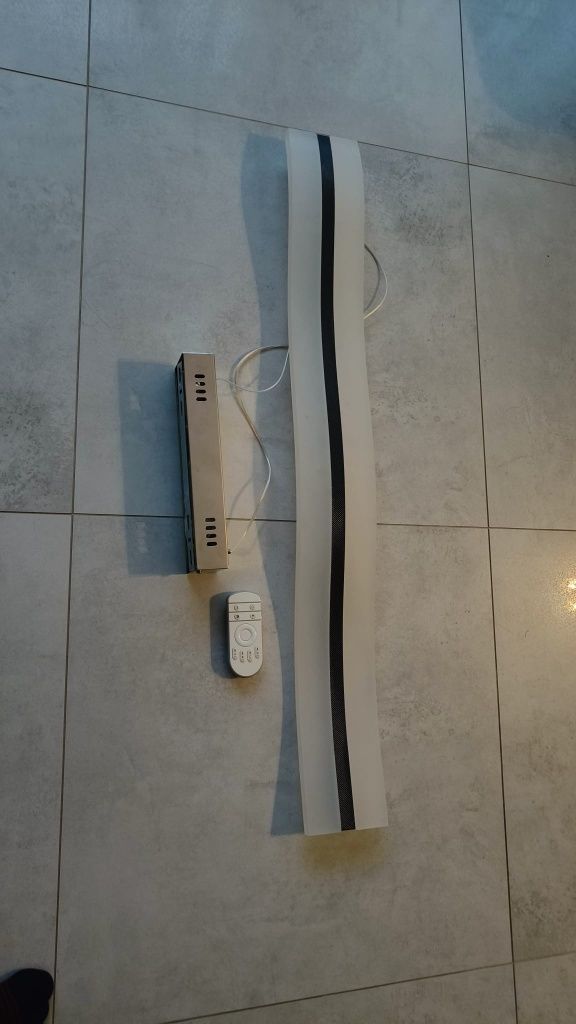 Sprzedam lampę wiszącą LED 36w