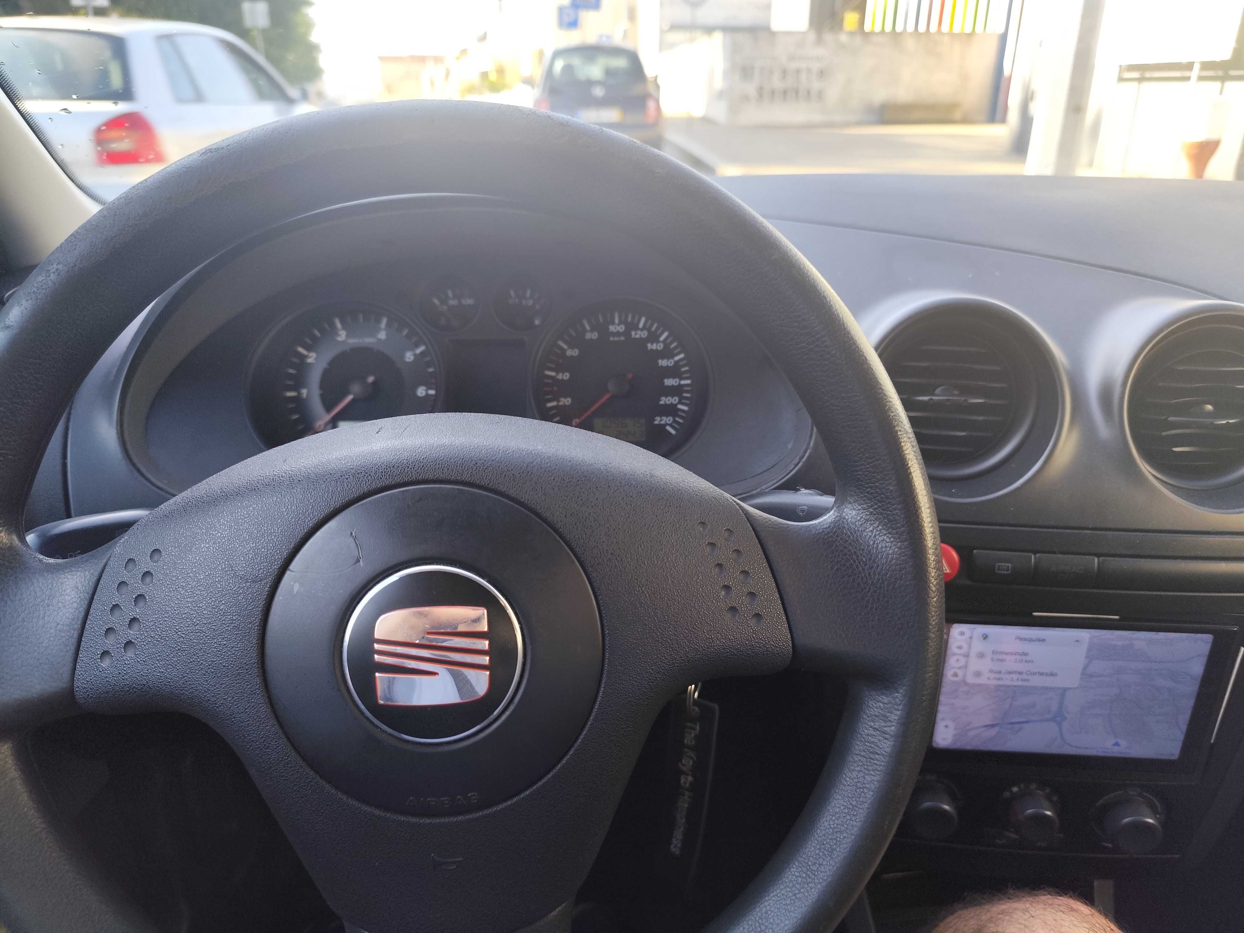 Seat Ibiza 1.2 a Gasolina – 2004 – Apenas 110.000 km!
