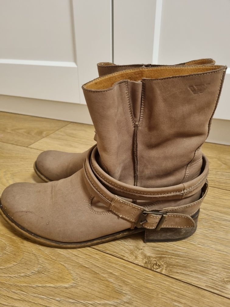 Botki Wojas, beżowe roz. 38,24.5 cm, skóra naturalna, nubuk