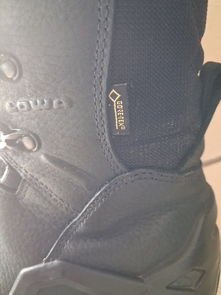 Botas militares Lowa 43.5